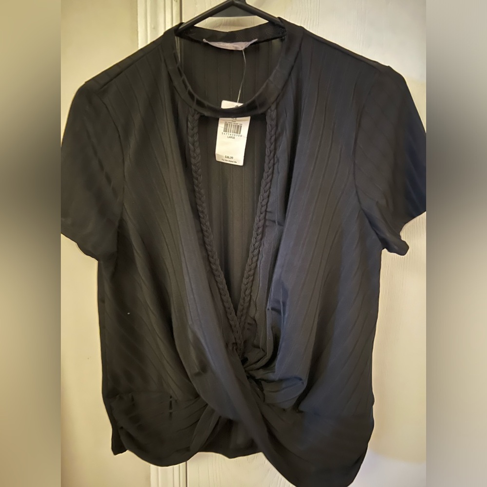 Large women’s shirt from Buckle
